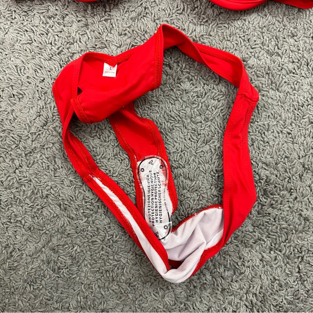 Underwire V bikini - Picture 2 of 4